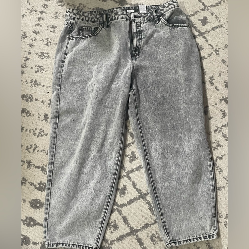 Lightly worn black denim mom jeans